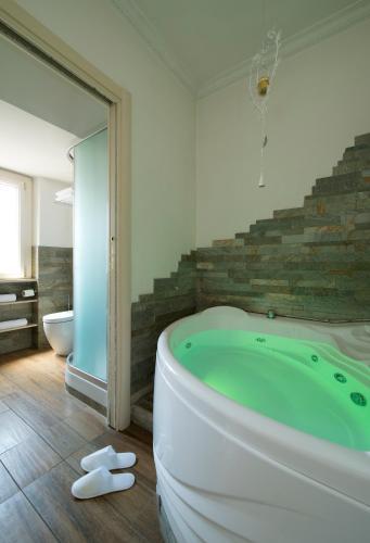 Suites Roma Tiburtina Economy Экстерьер фото
